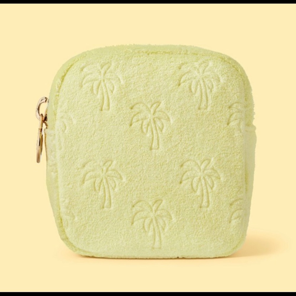 Stoney Clover Lane Pouch